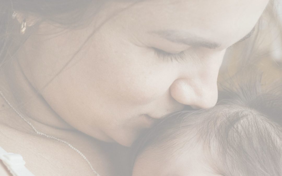 5 Postpartum Hair Loss Home Remedies